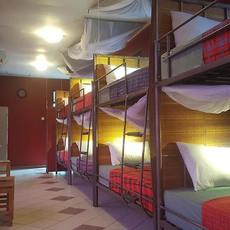 Hostel Hunch Backpackers Dar es Salaam Zewnętrze zdjęcie