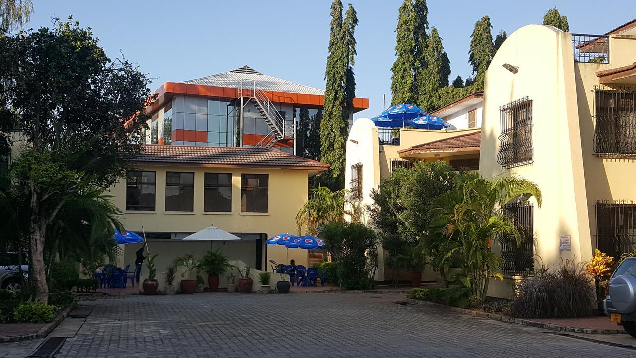 Hostel Hunch Backpackers Dar es Salaam Zewnętrze zdjęcie