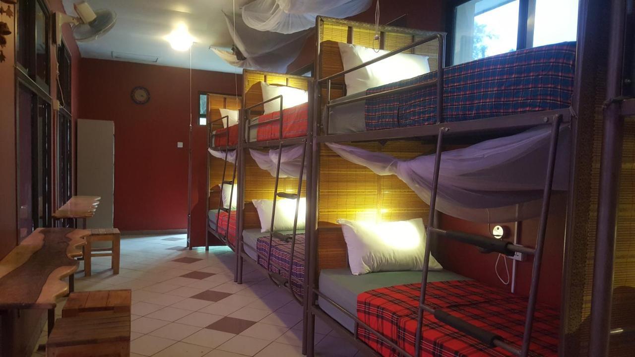 Hostel Hunch Backpackers Dar es Salaam Zewnętrze zdjęcie