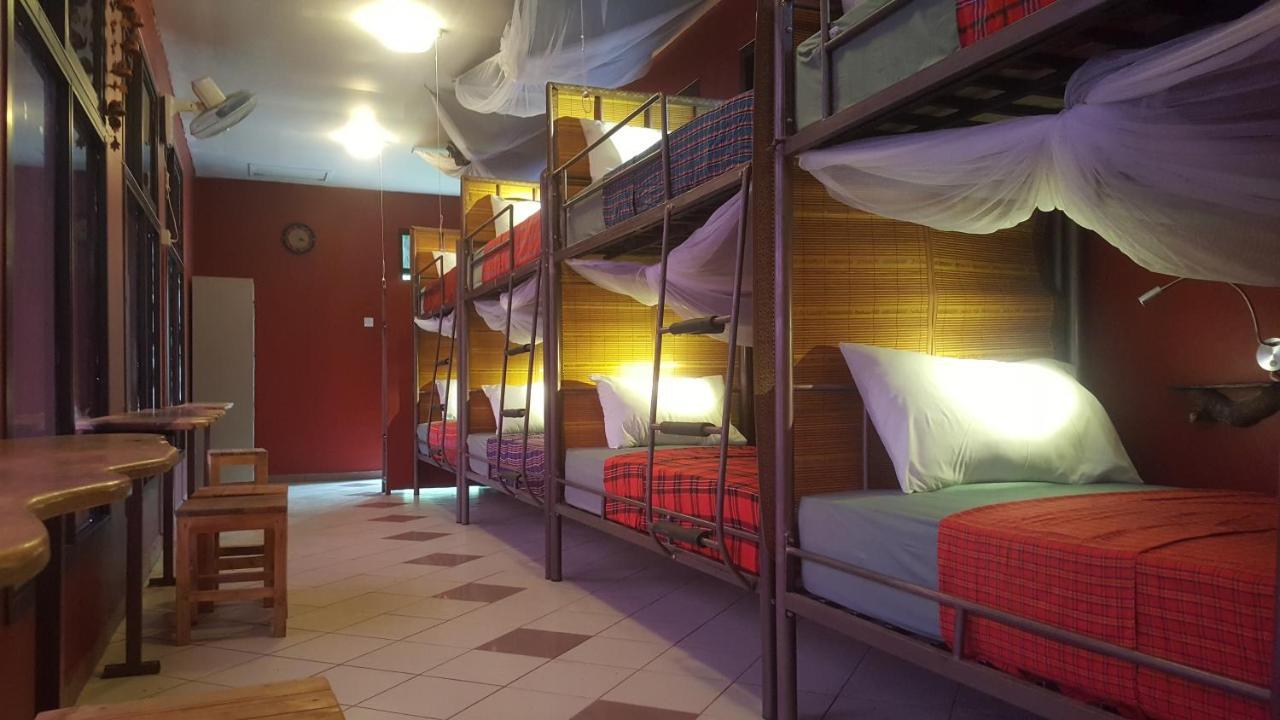 Hostel Hunch Backpackers Dar es Salaam Zewnętrze zdjęcie